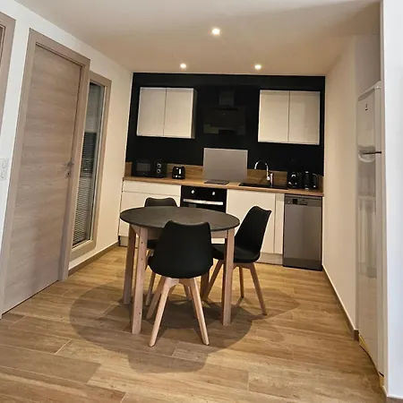 Apartment Bas De Avec Acces Piscine Ventiseri