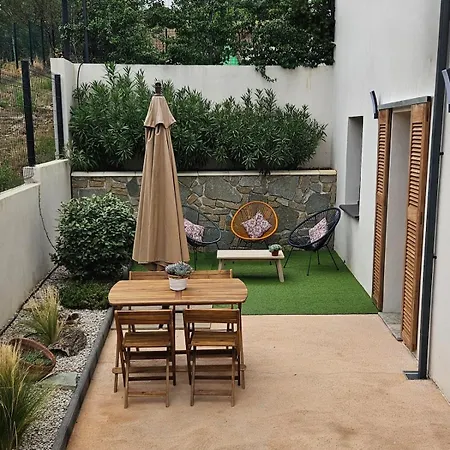 Bas De Avec Acces Piscine Ventiseri
